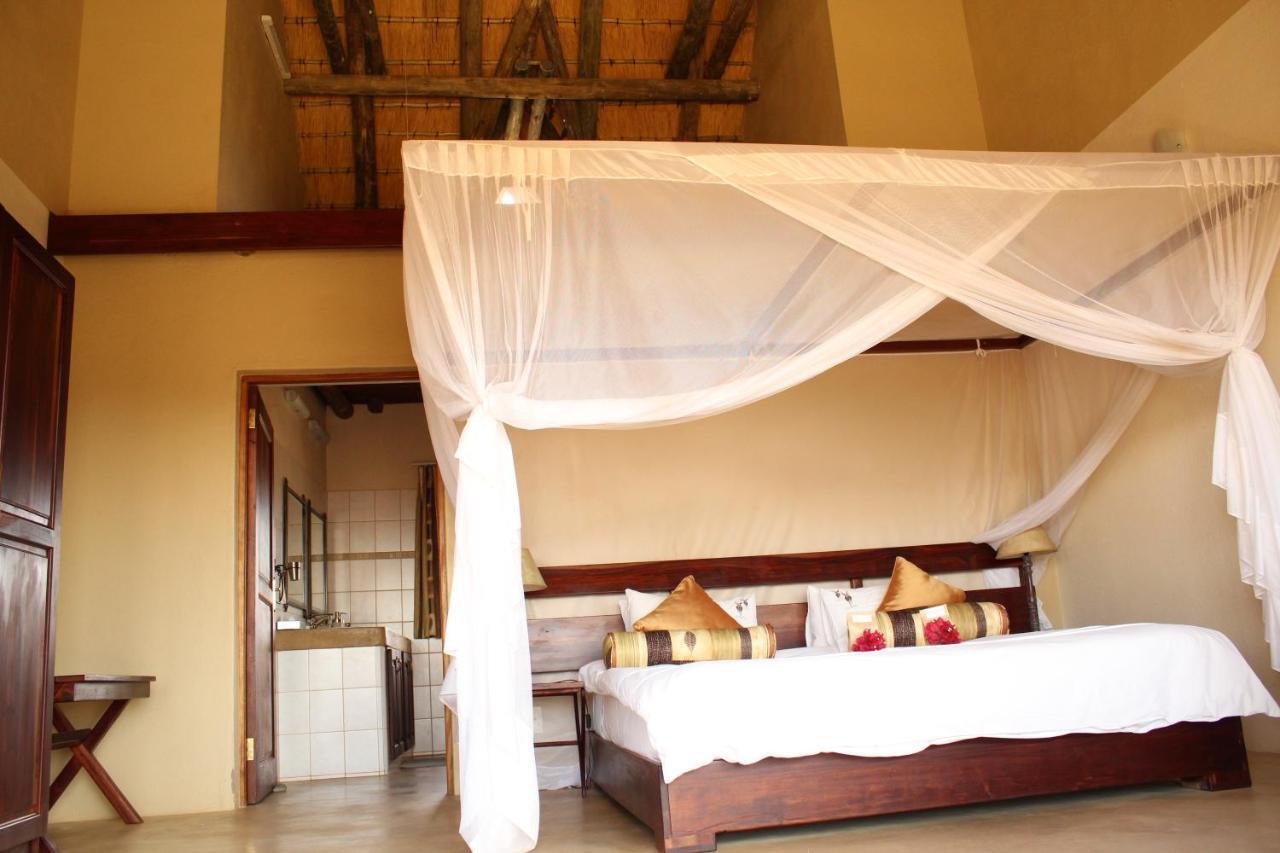 Okutala Etosha Lodge Outjo Ngoại thất bức ảnh