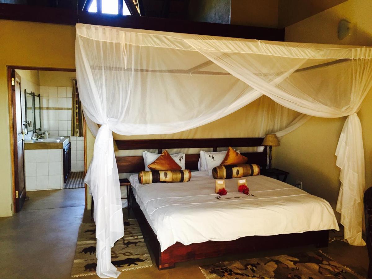 Okutala Etosha Lodge Outjo Ngoại thất bức ảnh