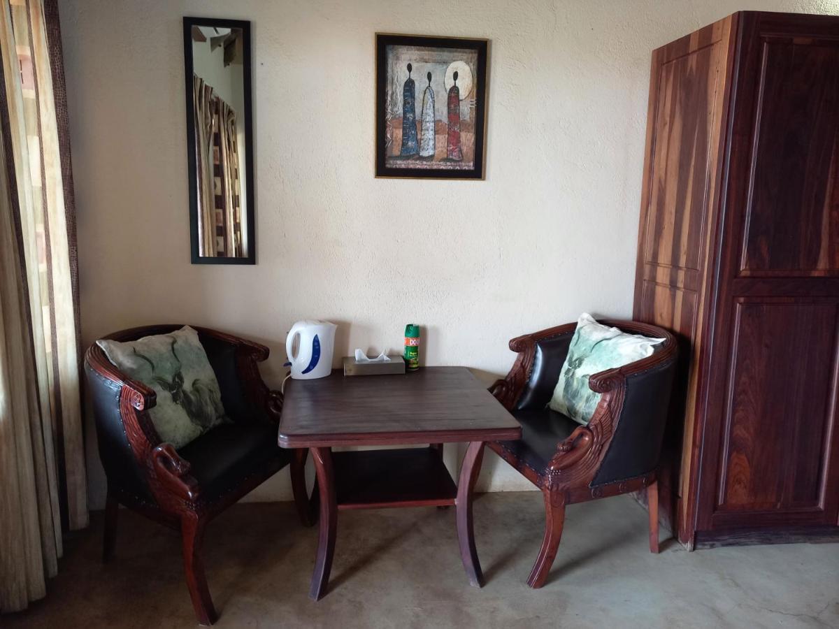 Okutala Etosha Lodge Outjo Ngoại thất bức ảnh